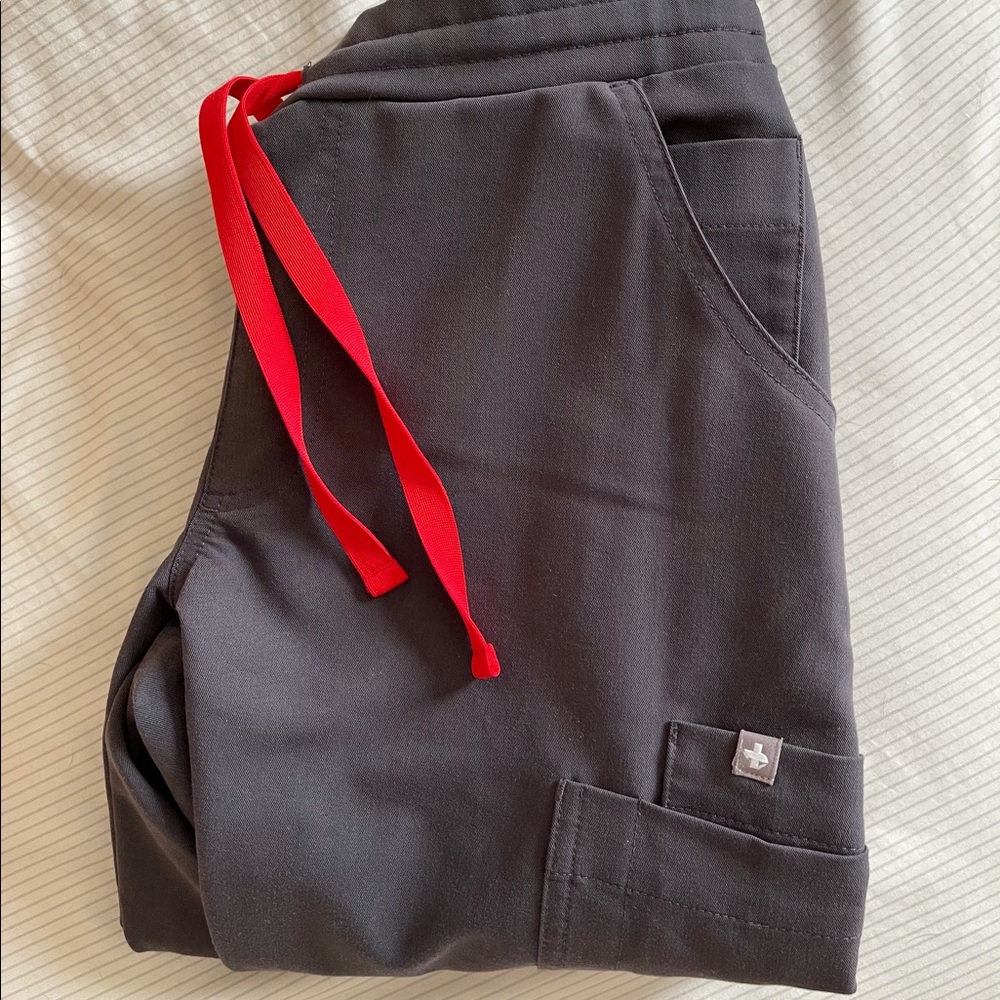 XXS Yola limited edition Charcoal Scrub pants!